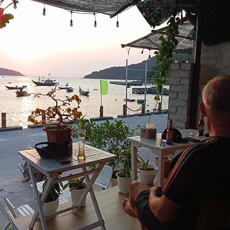 Cham'S Corner Lookout Homestay & Restaurant Tân Hiệ Esterno foto