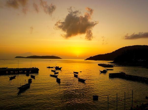 Cham'S Corner Lookout Homestay & Restaurant Tân Hiệ Esterno foto