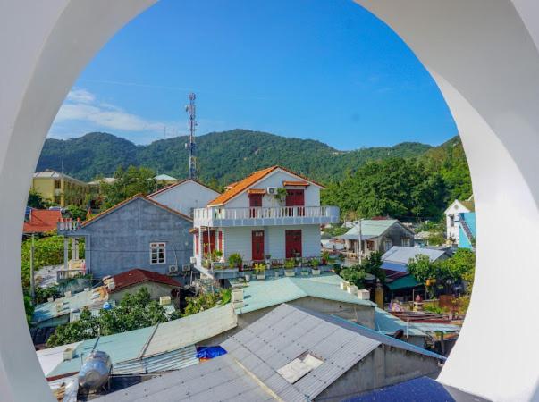 Cham'S Corner Lookout Homestay & Restaurant Tân Hiệ Esterno foto
