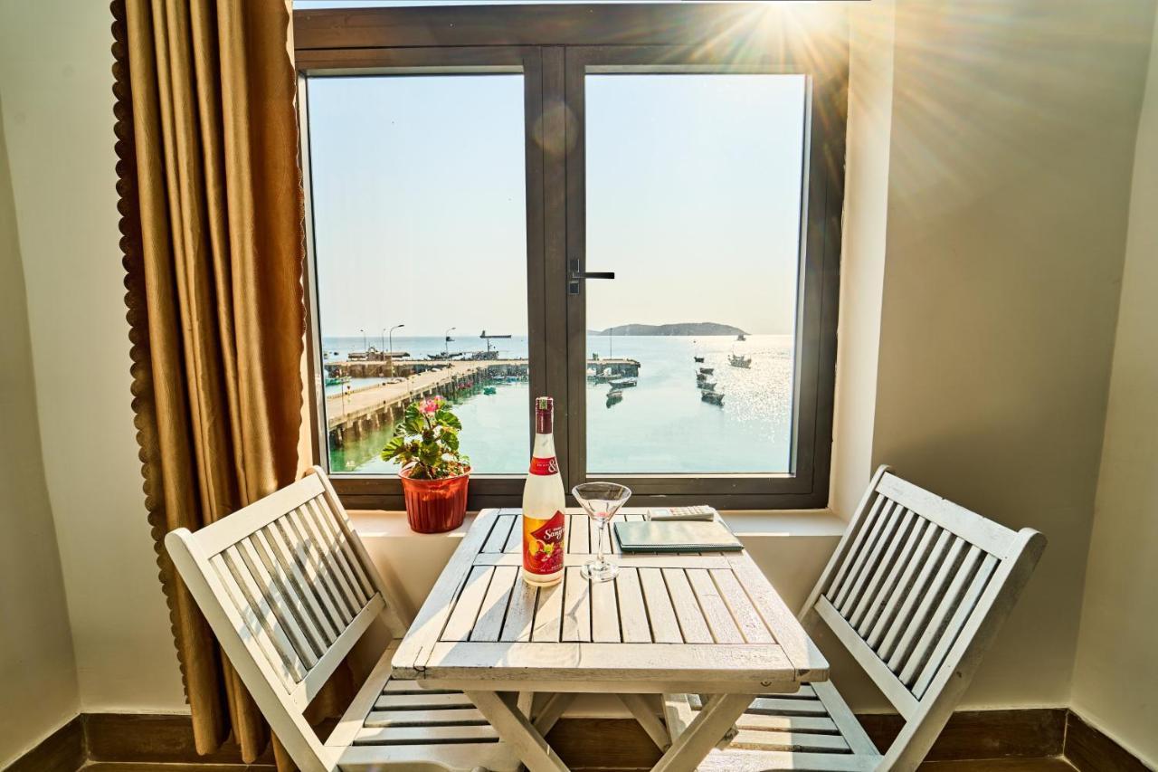 Cham'S Corner Lookout Homestay & Restaurant Tân Hiệ Esterno foto