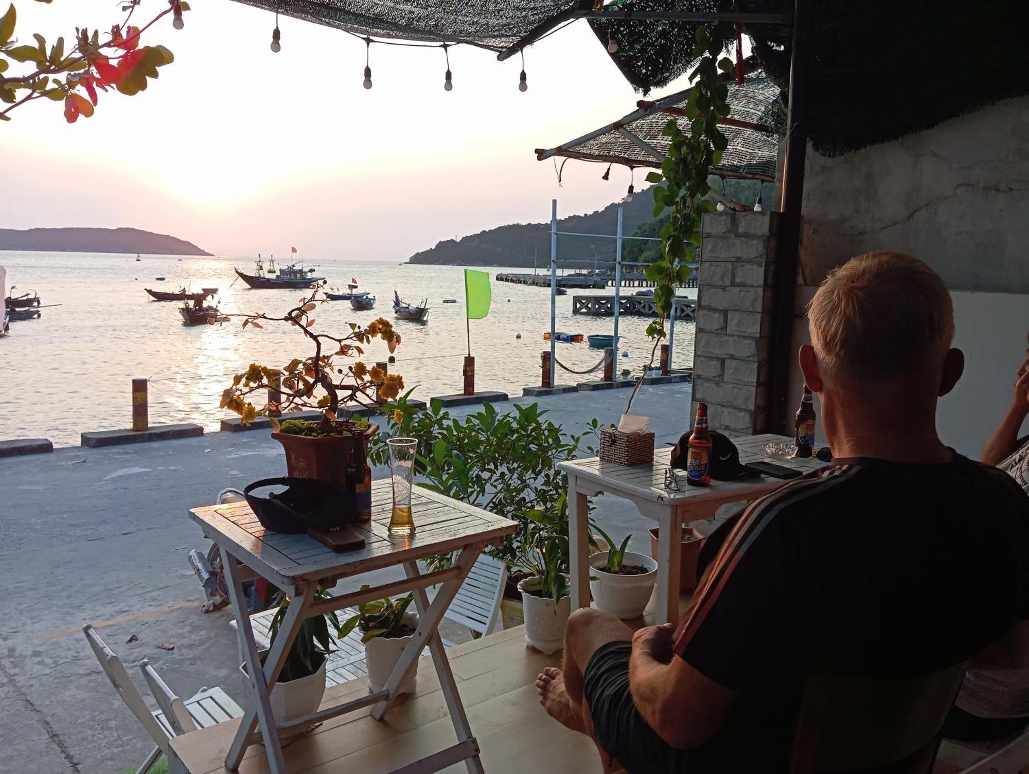 Cham'S Corner Lookout Homestay & Restaurant Tân Hiệ Esterno foto